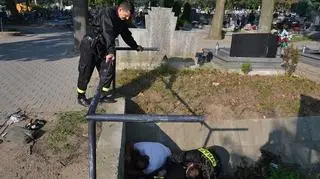 Strażacy uratowali życie szczeniakowi