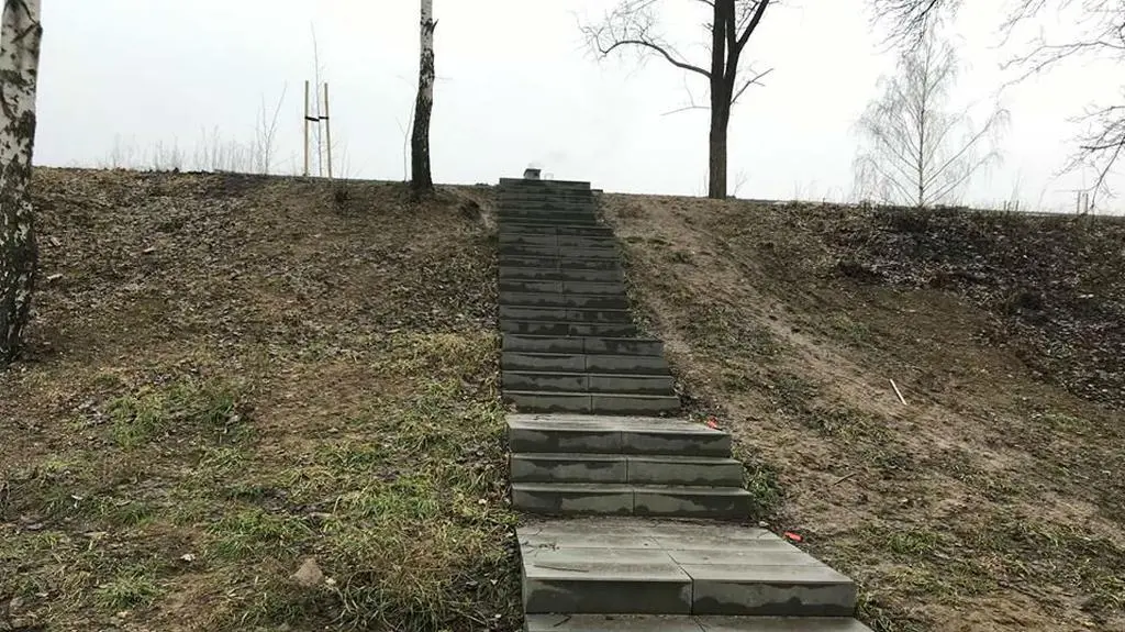 Strome schody bez biarierki
