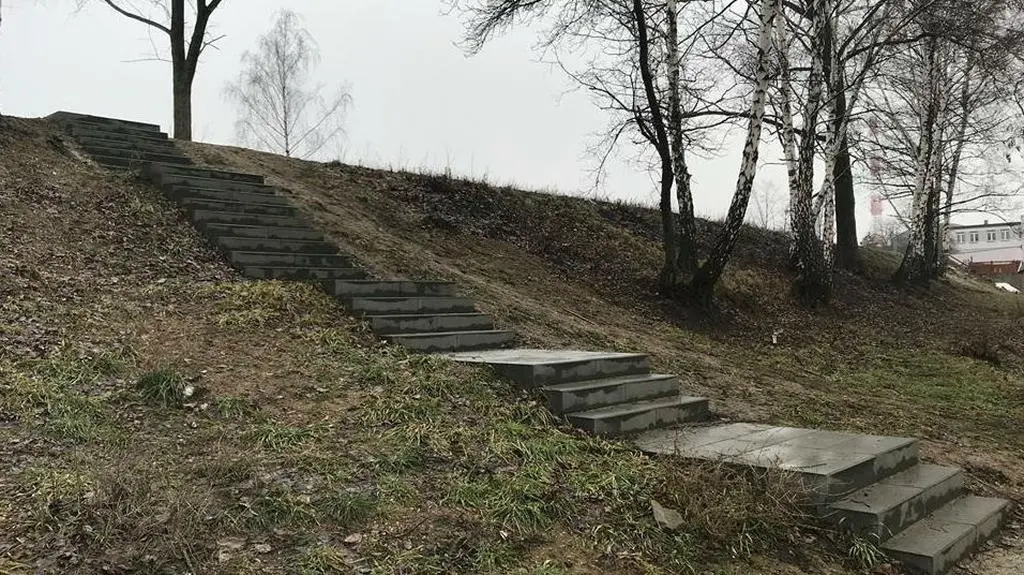 Strome schody bez biarierki