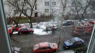 Strumień piany wystarczył na szczęście do ugaszenia pożaru (fot. TOMMY)