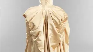 Suknia balowa Charlesa Jamesa, 1951