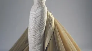 Suknia "Butterfly" Charlesa Jamesa, 1954