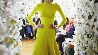 Suknia, którą wybrała Moore, po raz pierwszy została pokazana w lipcu - podczas pokazu Dior Haute Couture jesień-zima 2012-13