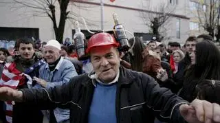 Święto na ulicach Prisztiny (PAP/EPA)