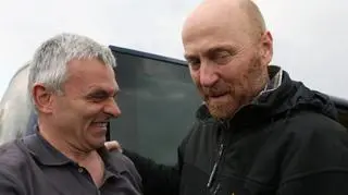 Szef obserwatorów, niemiecki płk Axel Schneider z jednym ze swoich podopiecznych. Tu - jeszcze w Doniecku