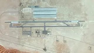 Tak jest teraz. Na górze widać budowaną rozległą płytę postojową