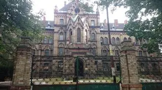 Tak w 2015 roku wygląda okazały dawniej gmach