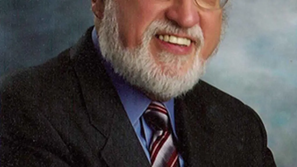 Thaddeus Radzilowski miał 80 lat
