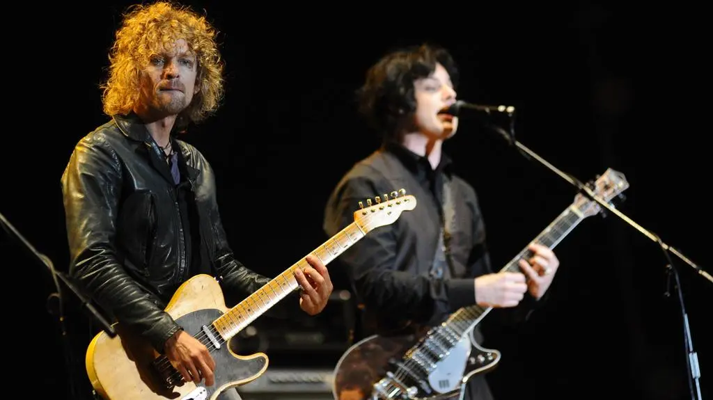  The Raconteurs