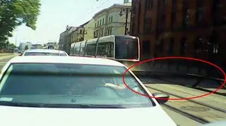 The rail bent because of high temperature