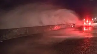 The water stormed into the boulevard