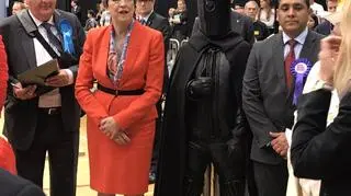 Theresa May w towarzystwie Lorda Wiadrogłowego