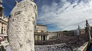 Tłum wiernych podczas beatyfikacji