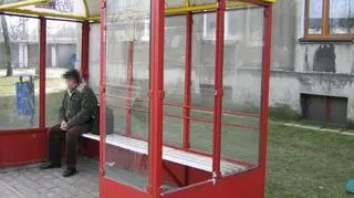 To ten przystanek został zdemolowany (policja Zawiercie)