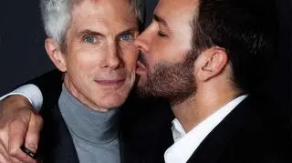 Tom Ford i Richard Buckley nie kryją swojej miłości i dumy z tego, że są razem od 24 lat (fot. Out)