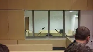 Tomasz J. zeznawać będzie zza pancernej szyby