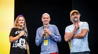 Tomasz Kabis (w środku) w czerwcu, kiedy dał ostatni pokaz