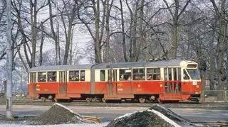 Tramwaj typu 102Na na al.Zwycięstwa w Gdańsku. Rok 1987
