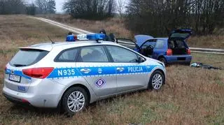Trzy patrole policji ścigały mężczyznę 