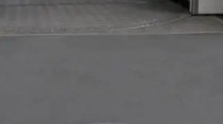 "Trzymaj się poręczy"