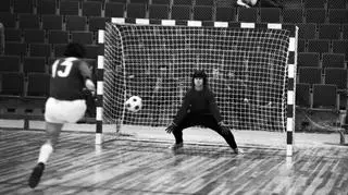 Turniej piłki halowej juniorów KS Warty, Polonii i Olimpii w Sali Widowiskowo-Sportowej Arena (styczeń 1975 r