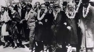 Tzw. trzeci marsz z Selmy do Montgomery. W środku Martin Luther King 