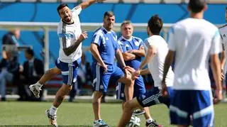 U boku Leo Messiego wystąpi Ezequiel Lavezzi, który zastąpi kontuzjowanego Kuna Aguero