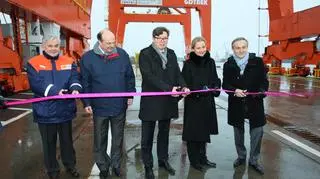 Urocyzste powitanie suwnic 