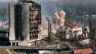 Vukovar został kompletnie zniszczony w ciągu trzech miesięcy ostrzału przez Jugosłowiańską Armię Ludową