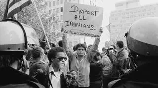 W 1979 roku doszło do całkowitego załamania relacji USA z Iranem