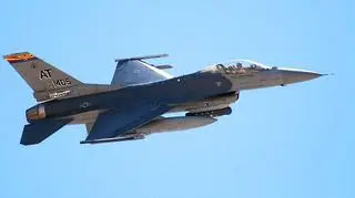 W bazie Tucson w Arizonie odbywają się szkolenia pilotów F-16