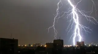 W całej Warszawie internauci robili zdjęcia piorunów / zdj. Andrzej
