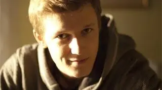W filmie "Czerwony pająk" Kota gra 23-letni Filip Pławiak