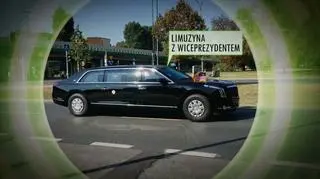 W jednej z dwóch limuzyn w kolumnie przebywa wiceprezydent USA Mike Pence