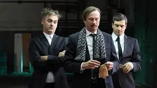 W mafiozów wrażliwych na los psów wcielili się: Piotr Cyrwus, Michał Czernecki, Marcin Sztabiński, Michał Piela oraz Piotr Bujnowski