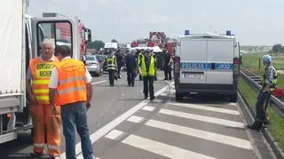 W miejscu wypadku autostrada została całkowicie zablokowana