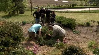 W ogródku zakonnic poszukiwacze znaleźli zapadlisko