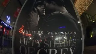 W Pałacu festiwalowym ambitne kino, a na ulicach Berlina króluje "Pięćdziesiąt twarzy Greya"