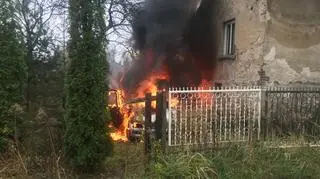 W pożarze busa zginął człowiek