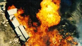 W pożarze w Waco zginęło 19 kwietnia 1993 roku 76 osób