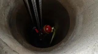 W studni niewiele było widać