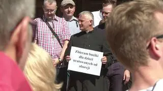 W Szczecinie "obrońcy Kościoła" przerwali akcję "Baby Shoes Remember"