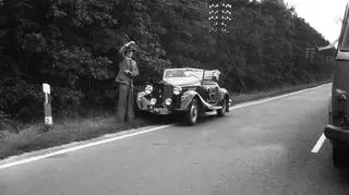 W trakcie przebudowy najpierw wybudowano drugą nitkę a dopiero potem wyremontowano starą