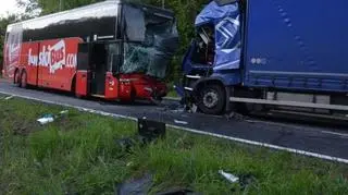 W wyniku wypadku najciężej ranni zostali kierowcy pojazdów 