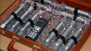 W zwykłej aktówce zmieści się sześć kg trotylu