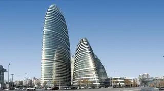 Wangjing Soho składa się z trzech obłych, organicznych obiektów, z czego najwyższy ma 200 m wysokości