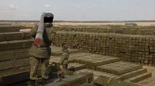 Widać, jak ogromny jest ten skład amunicji