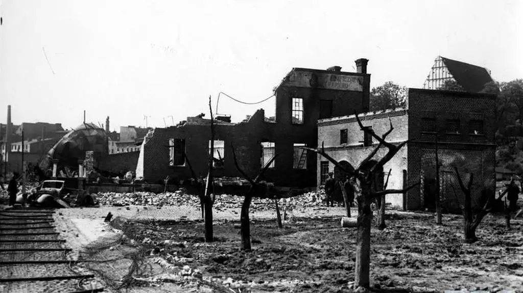 Widok budynków po pożarze