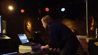 Wiracki z potężną dawką basów. WEF w klubie Akwarium Jazzarium (fot. Anna Domańska)