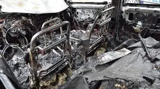 Wnętrze spalonego samochodu